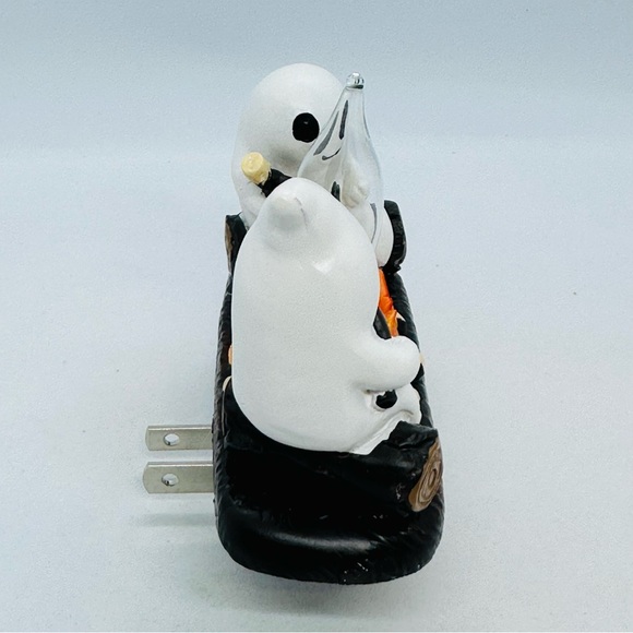 2024 Halloween Ghosts Campfire Flickering Nightlight Fire Marshmallows Intertek - Picture 5 of 9